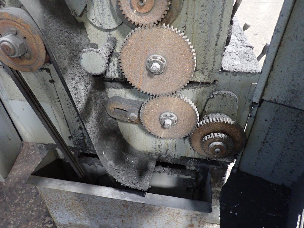 Gmi Hawk 28"/32" X 78 1/2" Gap Bed Lathe - 2820