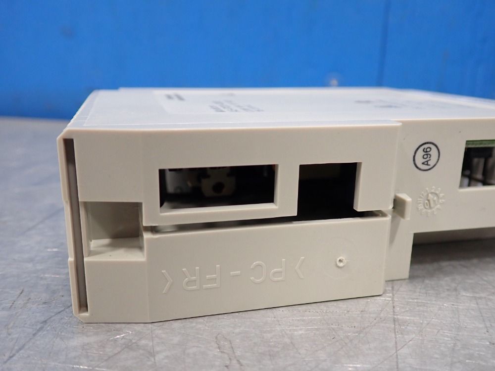 Schneider Automation Inc Power Supply For Modicon