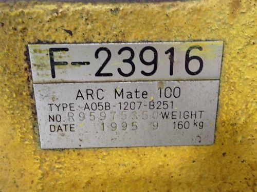 Fanuc 1995 Fanuc Arcmate 100 Welding Robot System
