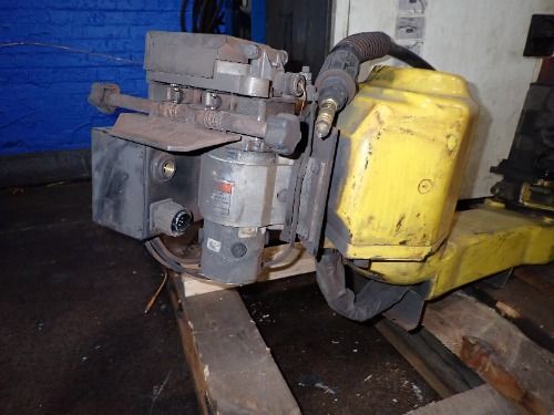 Fanuc 1995 Fanuc Arcmate 100 Welding Robot System