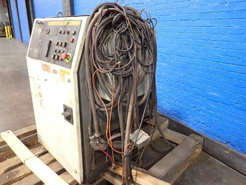 Fanuc 1995 Fanuc Arcmate 100 Welding Robot System