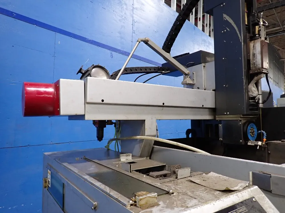 Taii Electron Taii Electron Hm400cnc  Edm