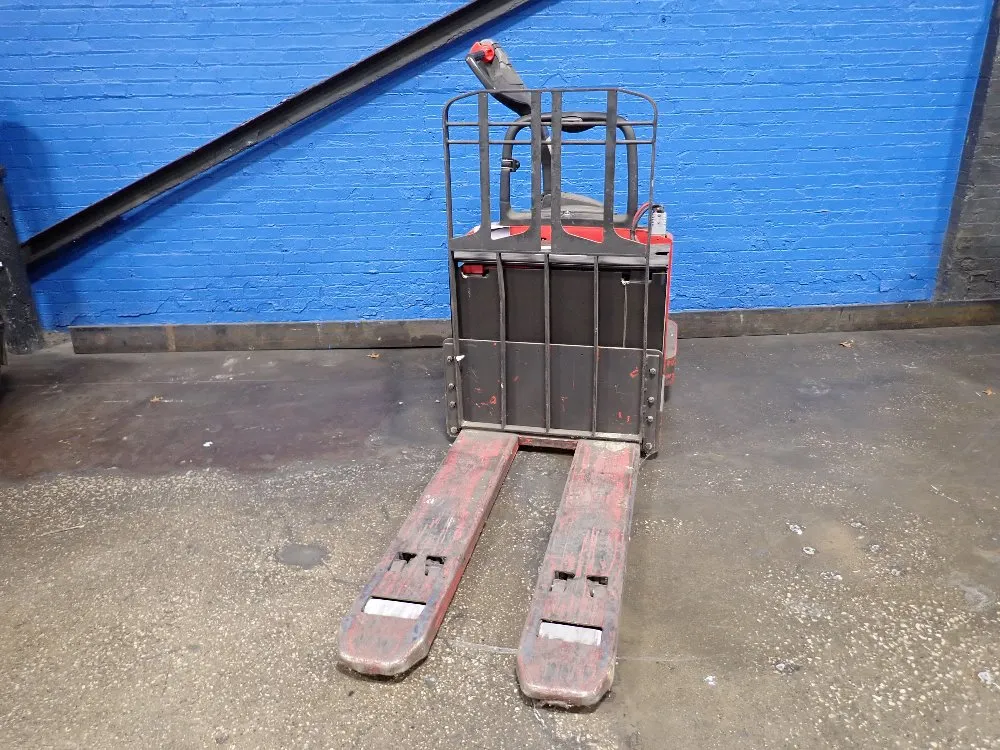 Raymond 6000 Lbs 6000 Lbs Electric Pallet Jack - 8400