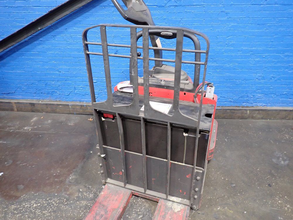 Raymond 6000 Lbs 6000 Lbs Electric Pallet Jack - 8400
