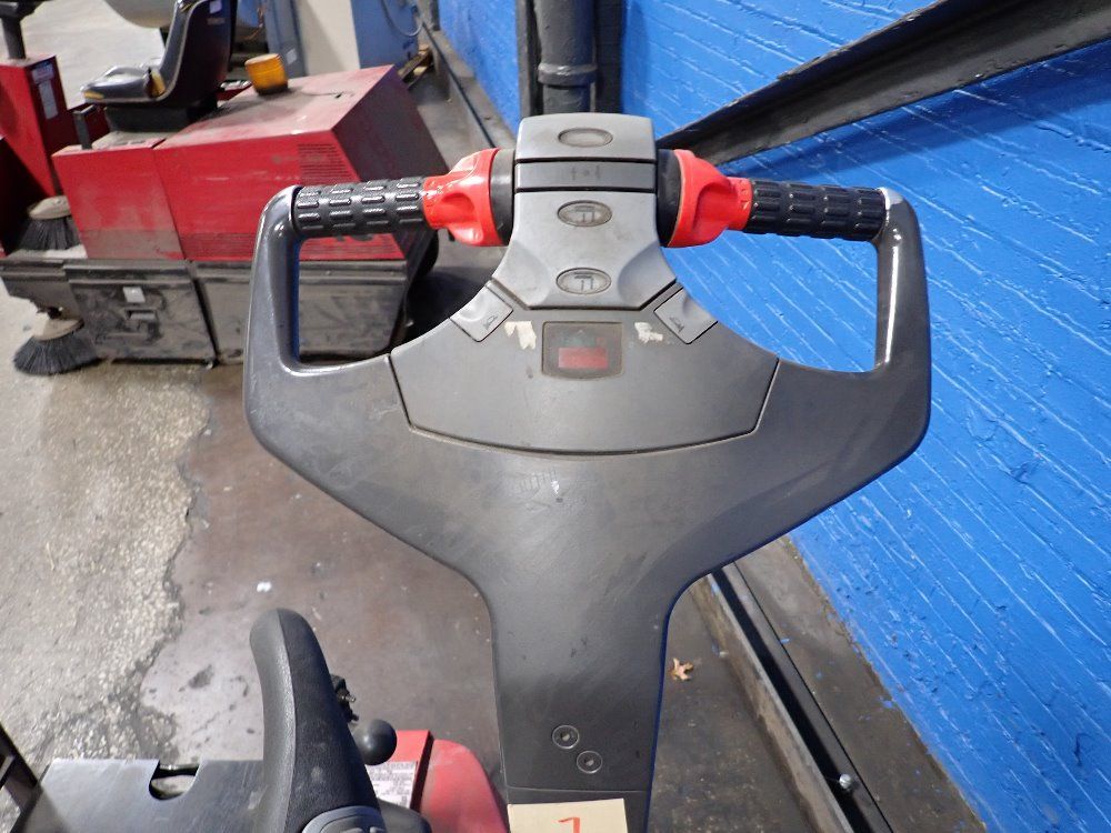 Raymond 6000 Lbs 6000 Lbs Electric Pallet Jack - 8400