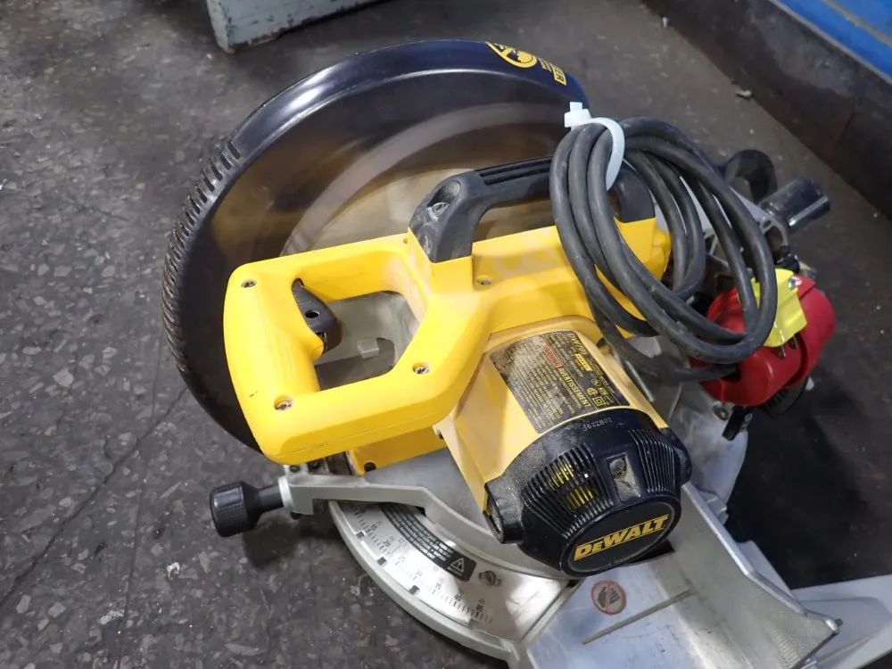 Dewalt 12" Mitre Saw - Dw705