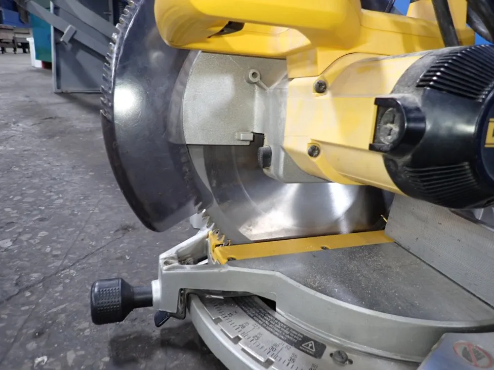 Dewalt 12" Mitre Saw - Dw705