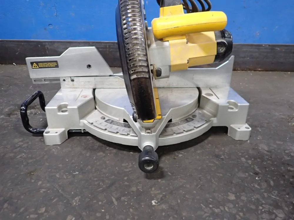 Dewalt 12" Mitre Saw - Dw705
