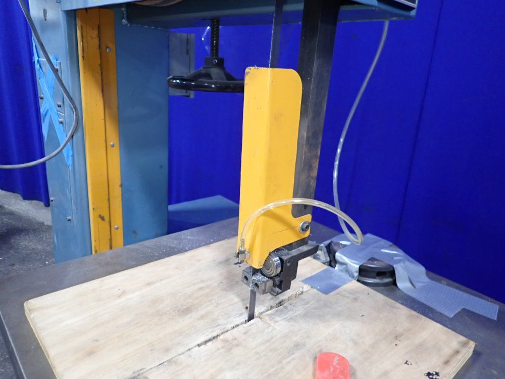 Roll-in-saw 20" Vertical Band Saw - Je1320