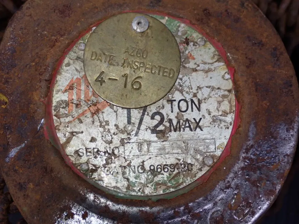 Milwaukee 1/2 Ton Chain Hoist