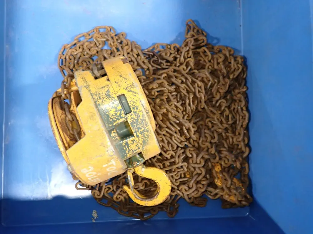 Harrington 1 Ton Chain Hoist - Cf010