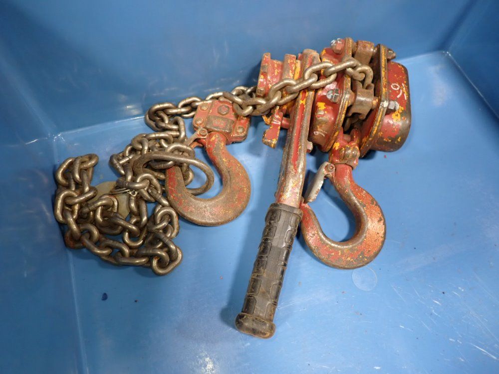 Harrington 1 1/2 Ton Chain Hoist - Lb015