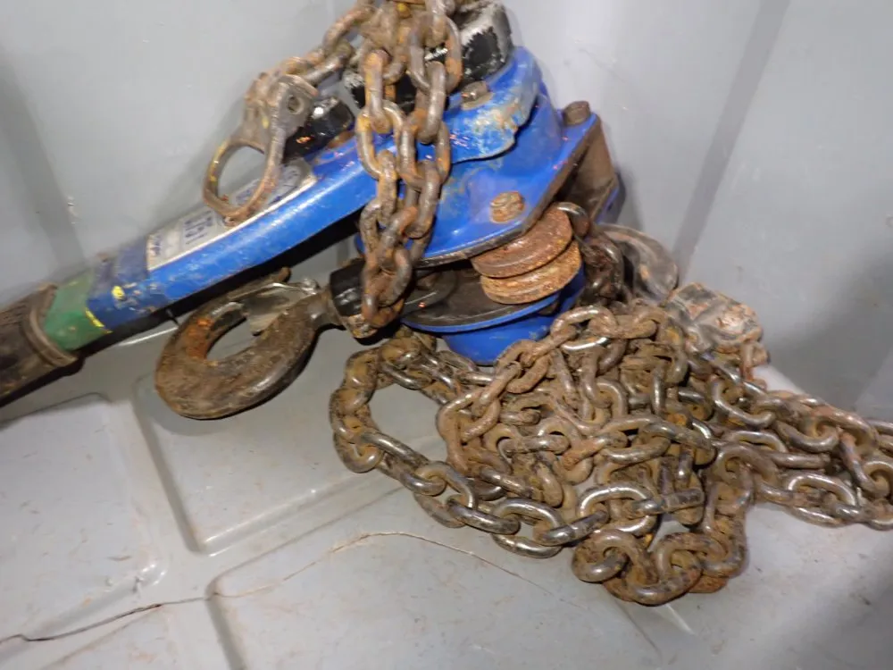 Tractel 0.75 Ton Chain Hoist