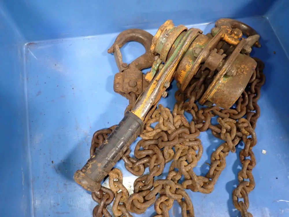 Harrington 1 1/2 Ton Chain Hoist - Lb015