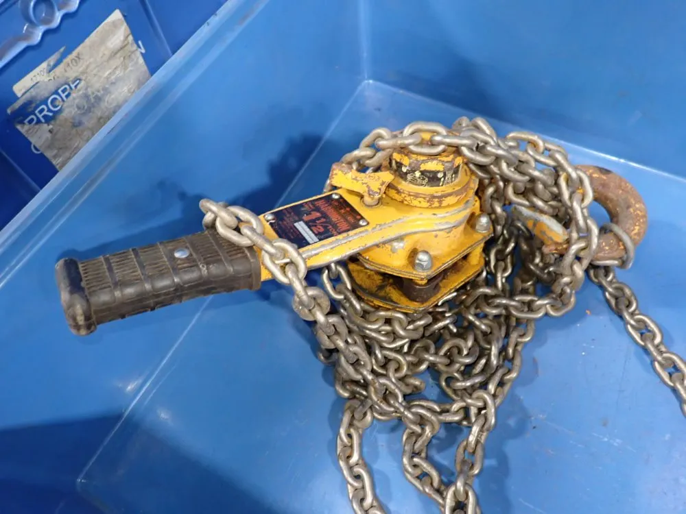 Harrington 1 1/2 Ton Chain Hoist - Lb015