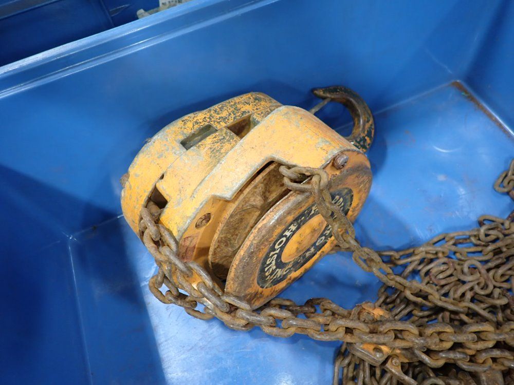 Harrington 1 Ton Chain Hoist - Cf010