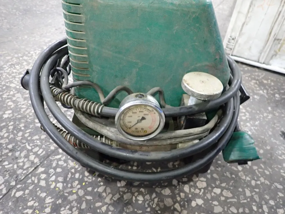 Greenlee Textron Hydraulic Power Pump - Greenlee 975
