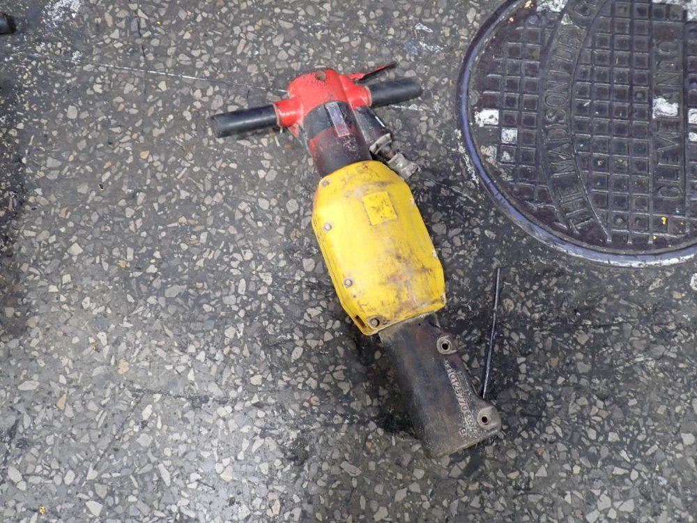 Atlas Copco Construction Tools Pneumatic Pavement Breaker - Tex P906