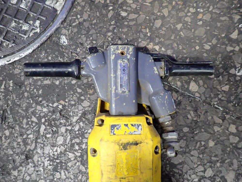 Atlas Copco Construction Tools Pneumatic Pavement Breaker - R Tex