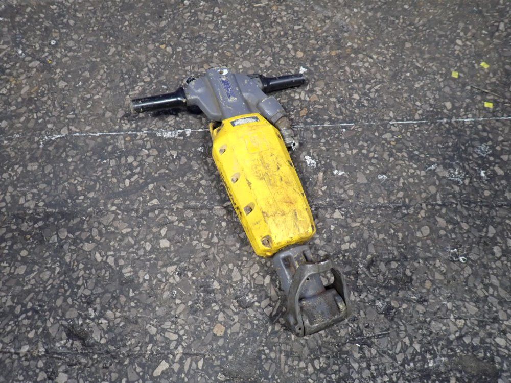 Atlas Copco Construction Tools Pneumatic Pavement Breaker - R Tex