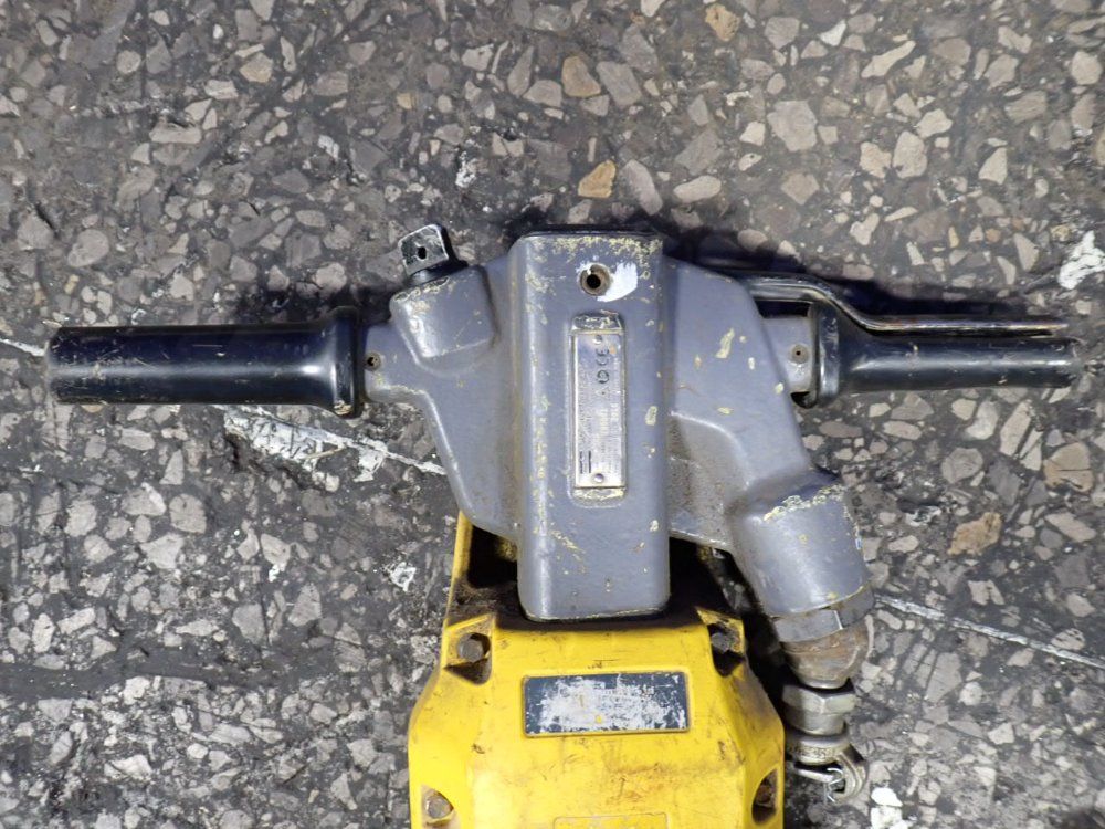 Atlas Copco Construction Tools Pneumatic Pavement Breaker - R Tex
