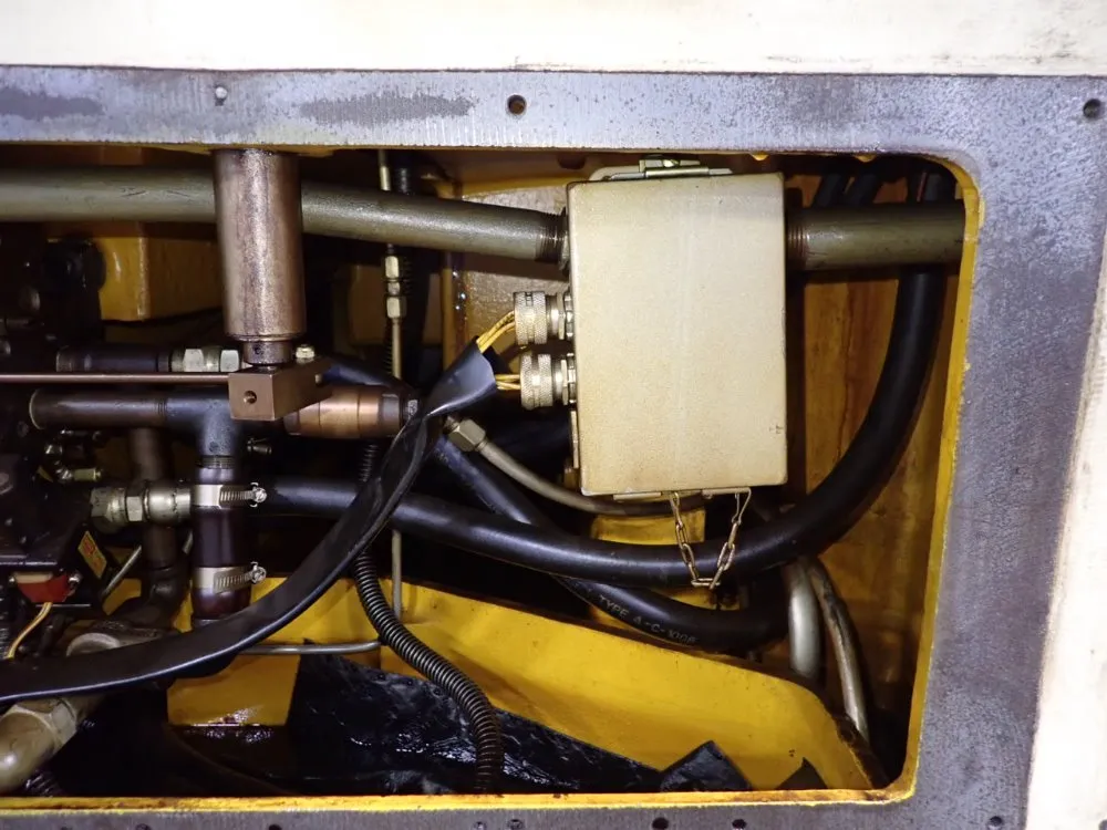 Brown & Sharpe 8" X 24" Surface Grinder - 824 Micromaster