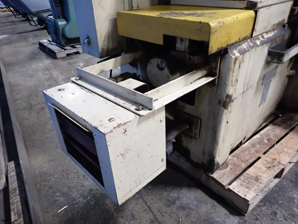 Brown & Sharpe 8" X 24" Surface Grinder - 824 Micromaster