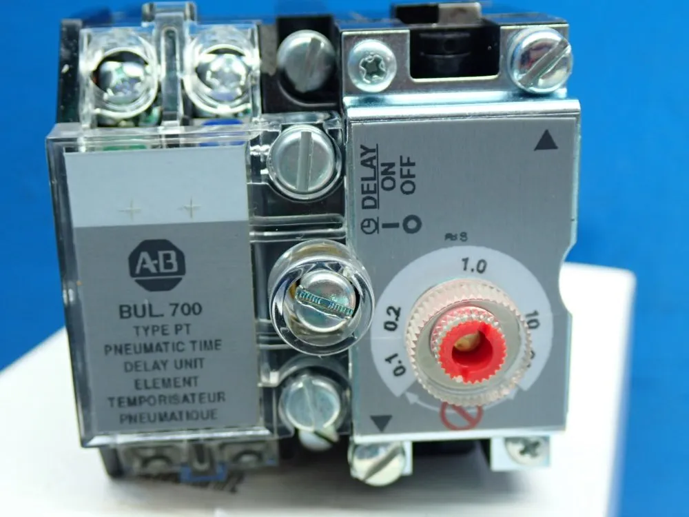 Allen Bradley Pneumatic Time-delay Relay - 700-pt