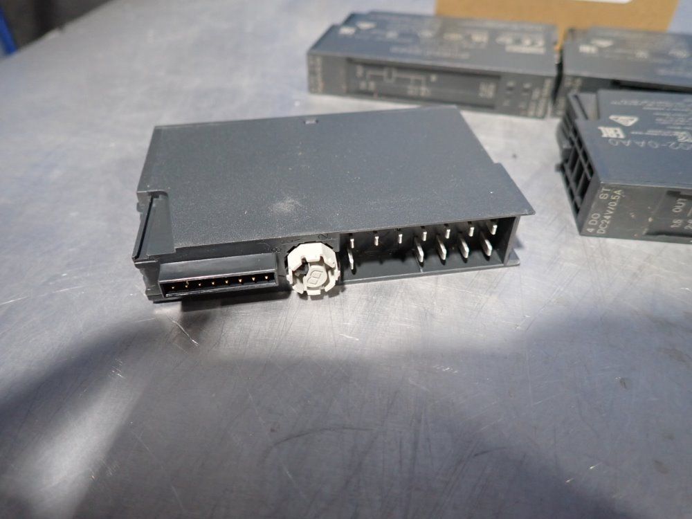 Siemens Lot Of 4 Digital Input Module - 6es7132-4bd02-0aa0
