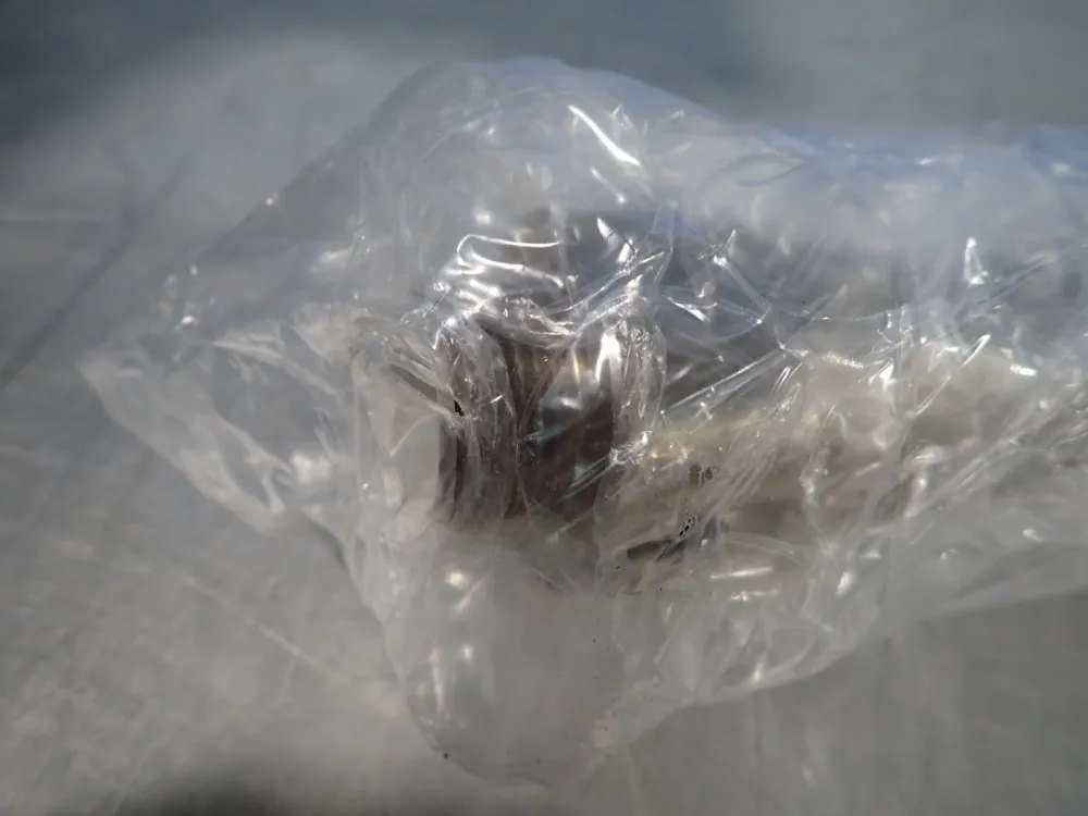 Smc Magnetically Coupled Rodless Cylinder - Cy3b40-700