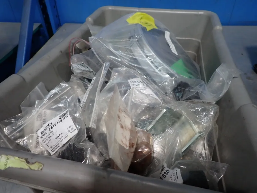 Numatics Manual Lockout Valve, Ball Valve, Switch Brackets