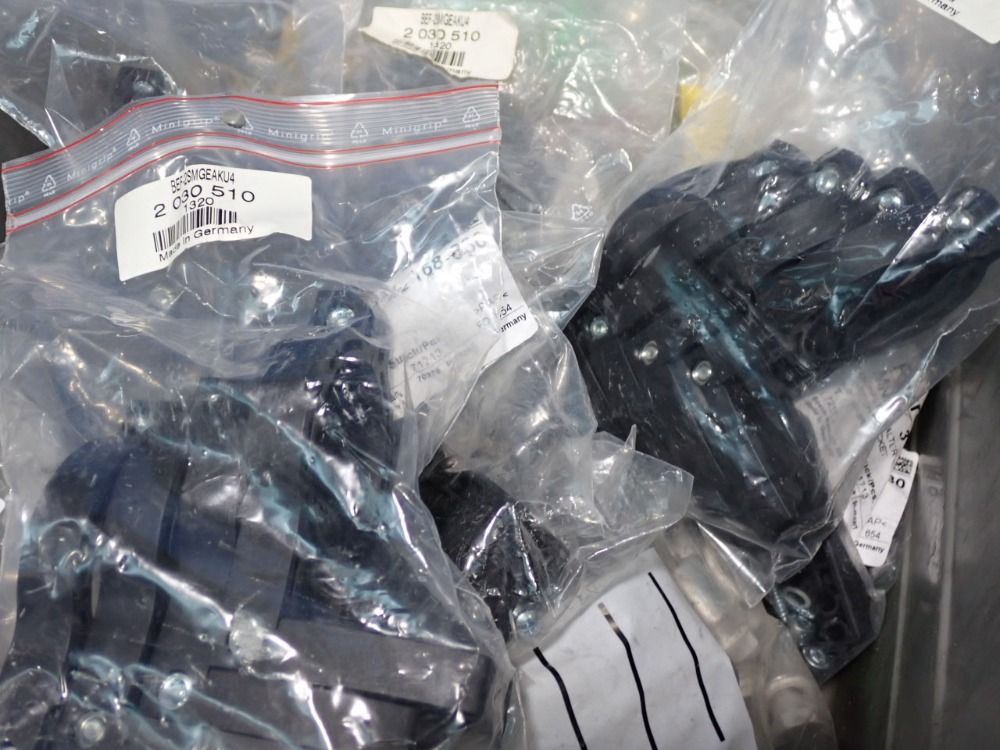 Numatics Manual Lockout Valve, Ball Valve, Switch Brackets