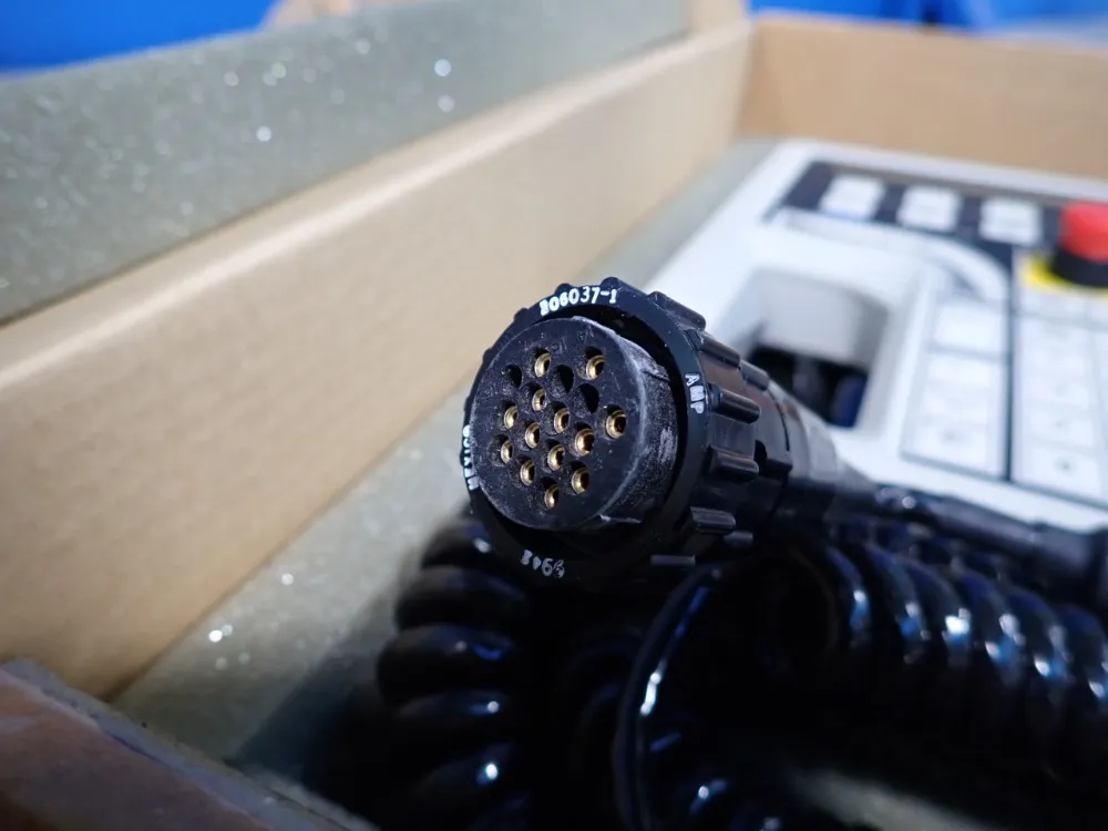 Adept Technology Manual Control Operator - 10332-11000