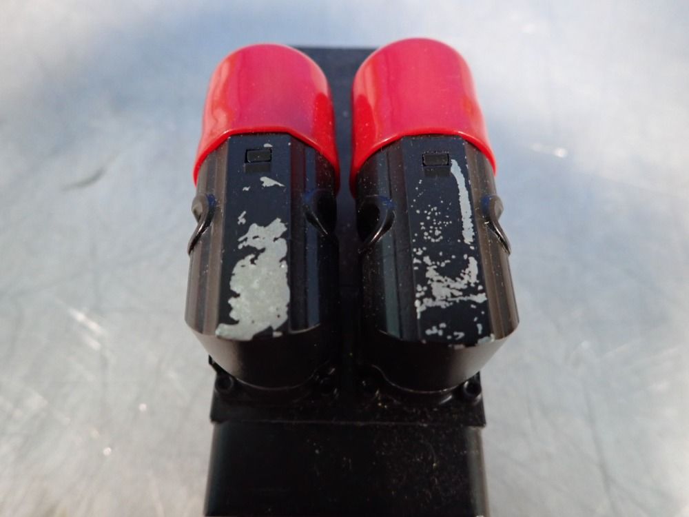 Allen Bradley Low Inertia Servo Motor - Mpl-b1520u-vj72aa