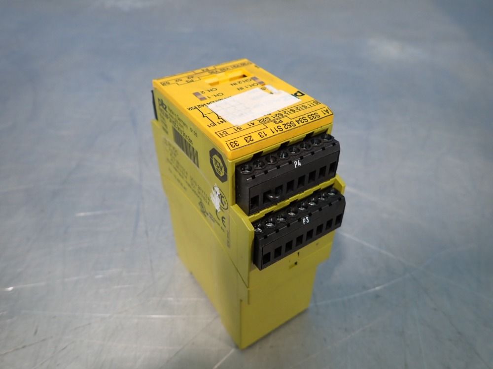 Pilz Safety Relay - Pnoz-x8p-24vdc-3n/o-2n/c-2so
