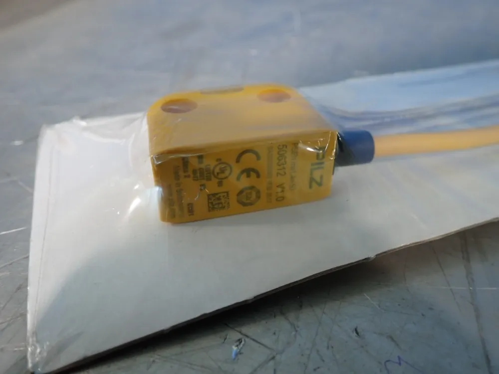 Pilz Magnetic Safety Switch - 506312