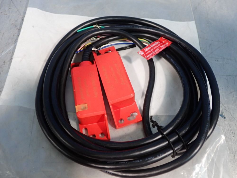 Allen Bradley Lot Of 4 Non Contact Switch - 440n-z21ssan9