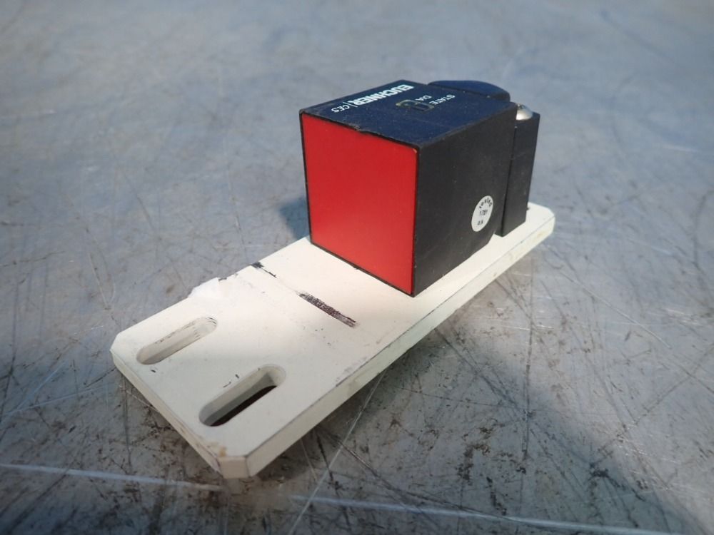 Euchner Lot Of 3 Safety Switch - Ces-ap-c01-ah-sb-111145