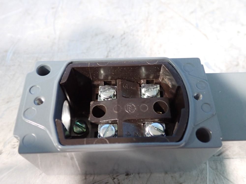 Allen Bradley Limit Switch - 802t-ws