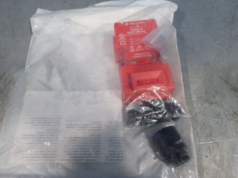 Allen Bradley Safety Interlock Switch - 440k-t11204