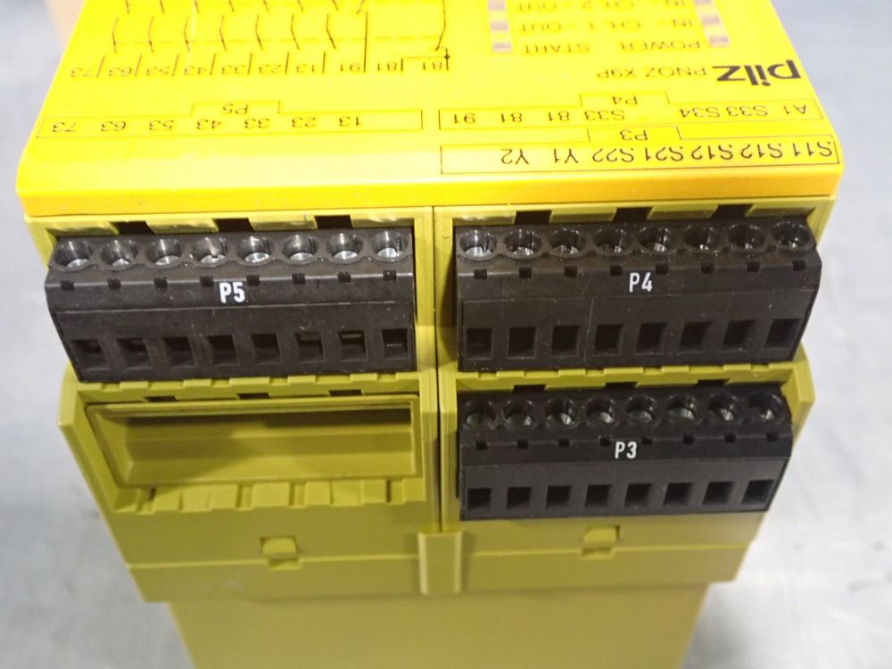 Pilz Lot Of 2 Safety Relay - 777609