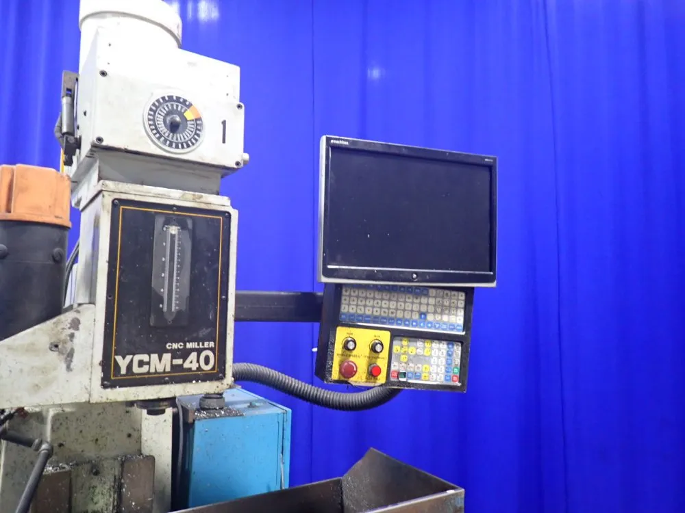Yeong Chin Machinery Industries 1996 Super Max Ycm - 40 Cnc Vertical Mill - Ycm-40