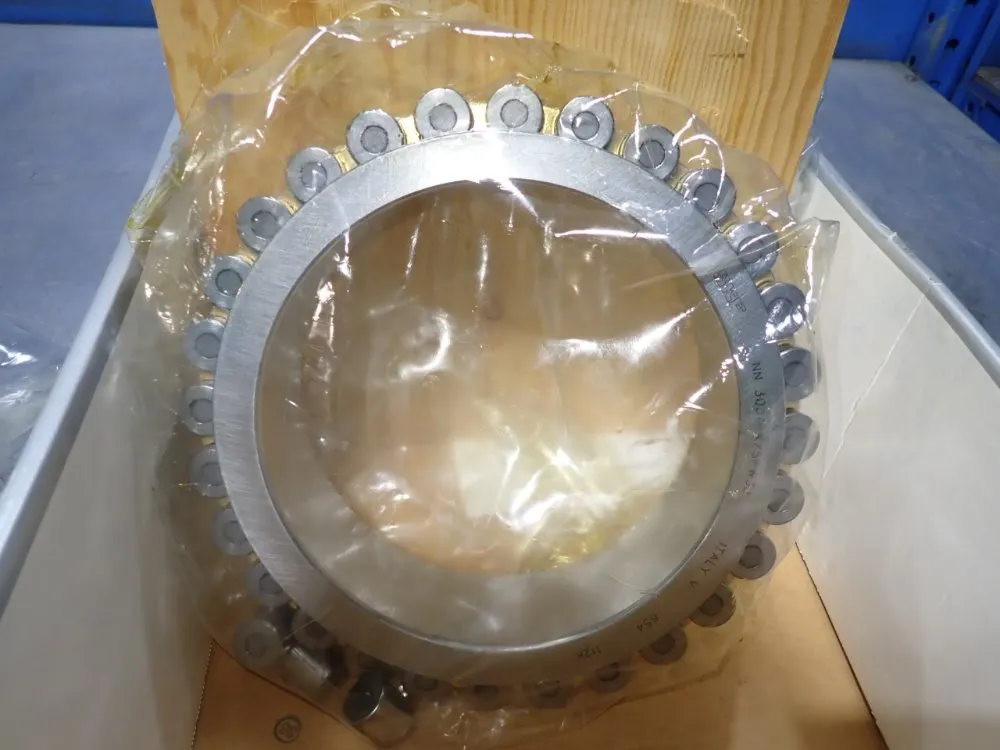 Skf 6 1/2" Roller Bearing - Nn3034k/spw33