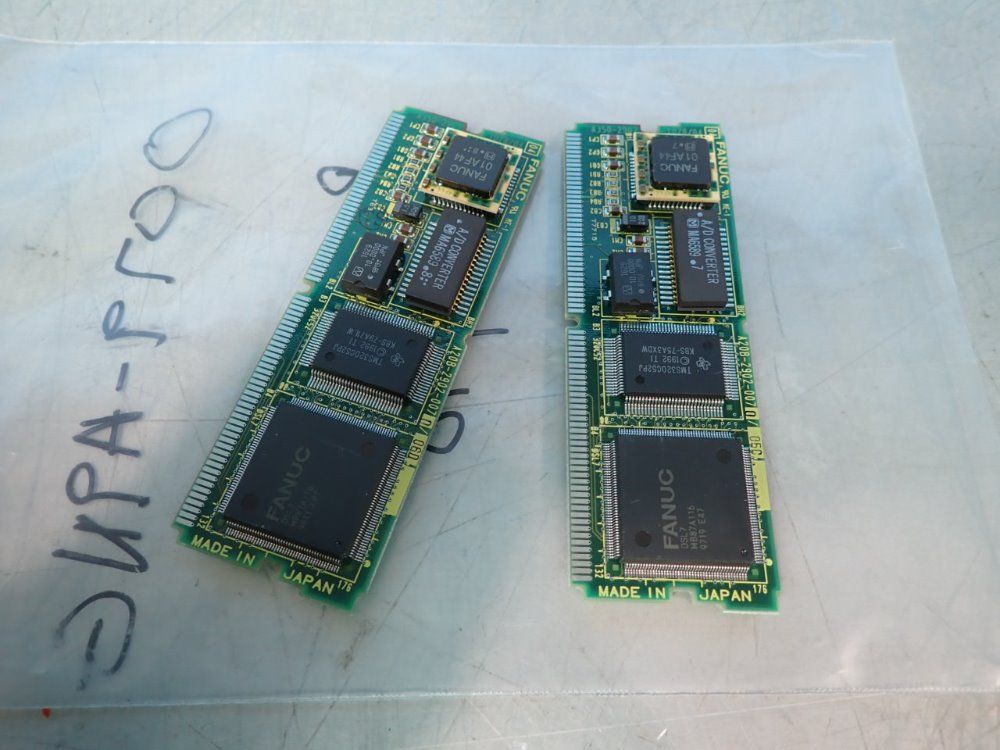 Fanuc Lot Of 2 Circuit Boards - A20b-2902-0070/050
