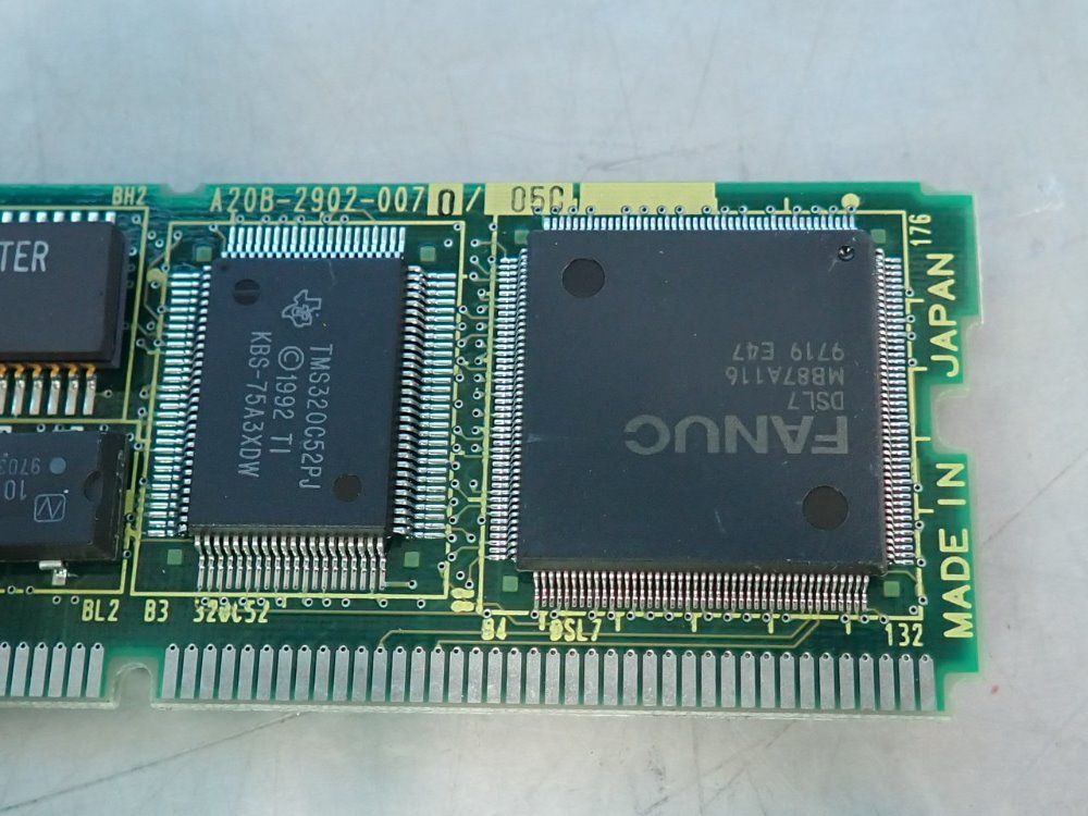 Fanuc Lot Of 2 Circuit Boards - A20b-2902-0070/050
