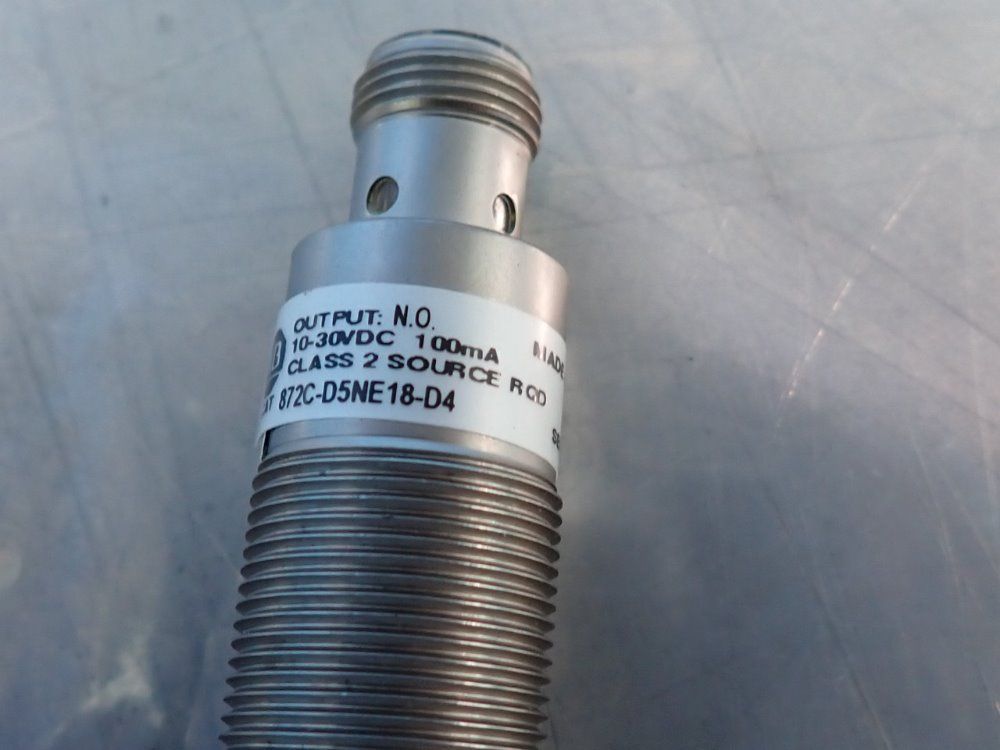 Allen Bradley Lot Of 3 Inductive Proximity Sensor - 872c-d5ne18-d4