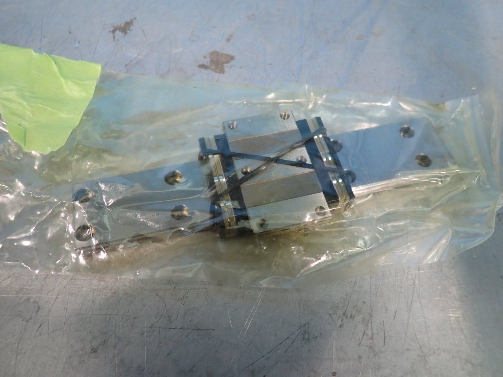 Nsk 7" Lot Of 2 Linear Guide - Lw170180elc1t09kcz