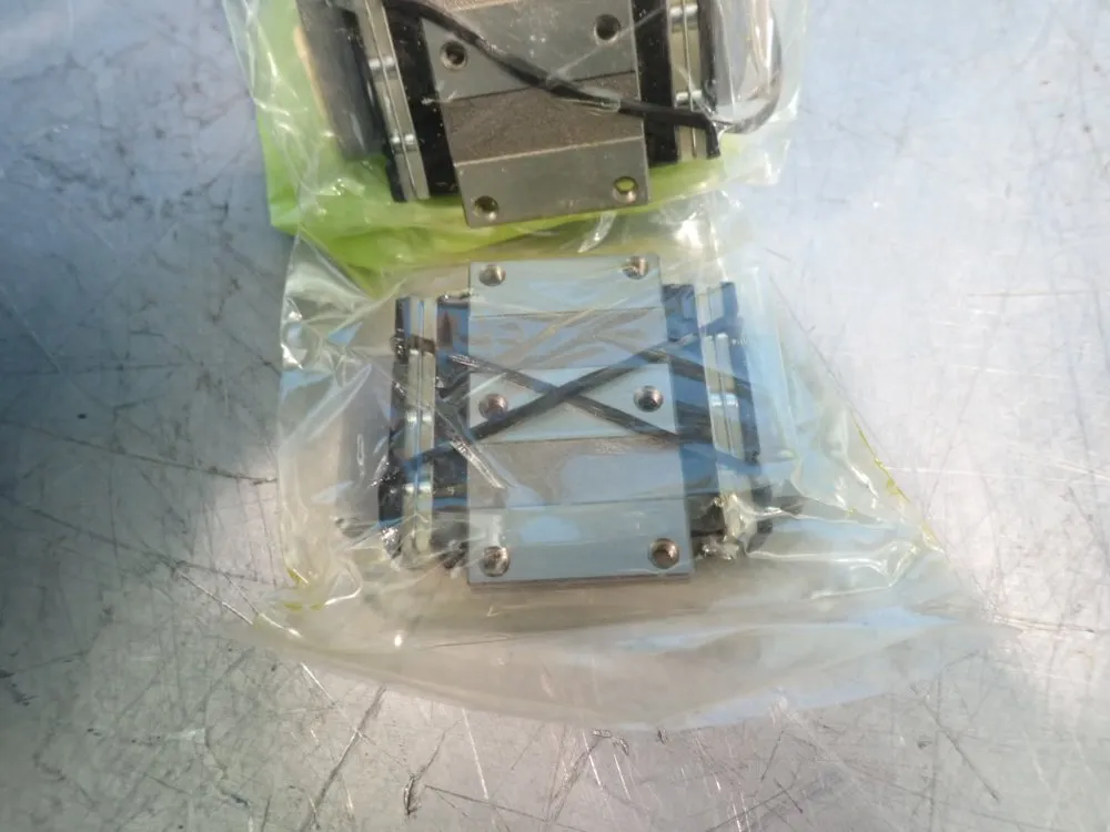 Nsk Lot Of 2 Linear Guideway Blocks - Lw170080elc1t11kcz