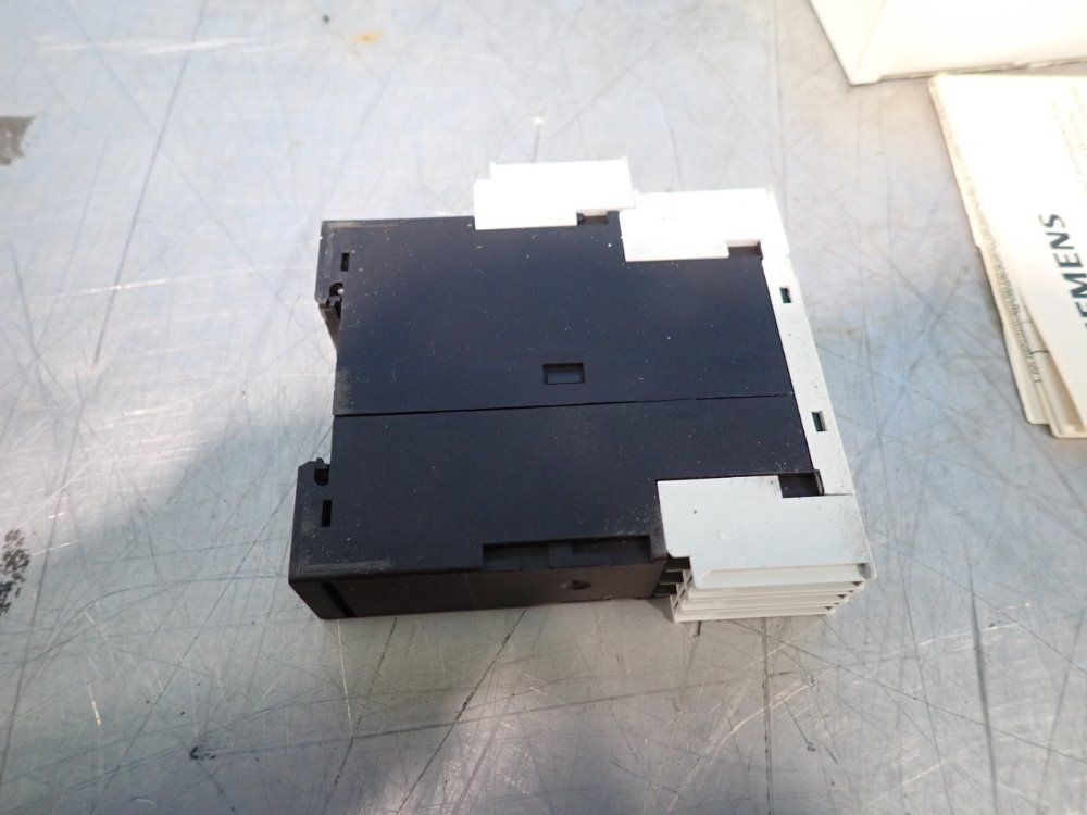 Siemens Lot Of 3 Monitoring Relays - 3ug4622-1aw30