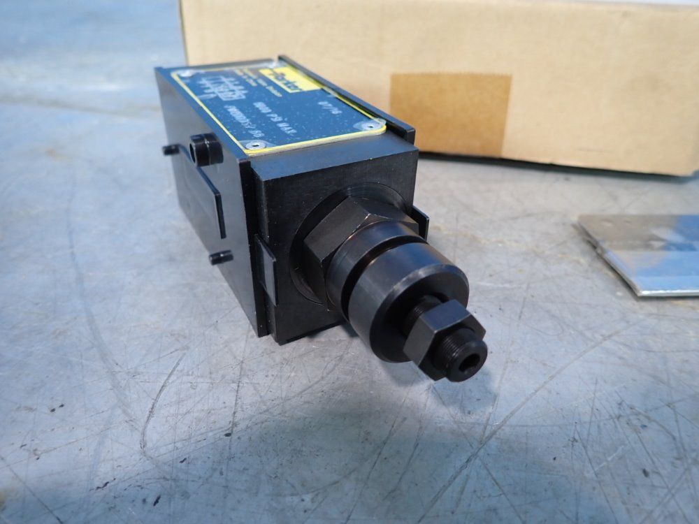 Parker Hydraulic Valve - Fm2dddsv55